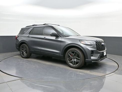 New 2025 Ford Explorer ST-Line w/ Premium Package image 5
