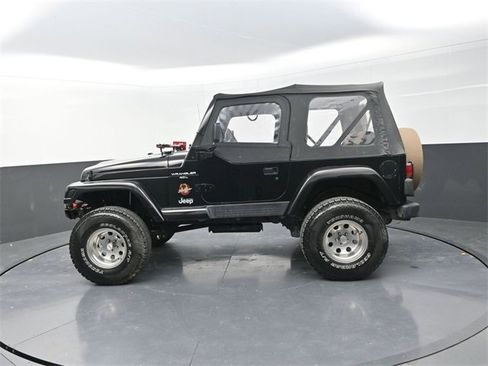 Used 1998 Jeep Wrangler Sahara image 4