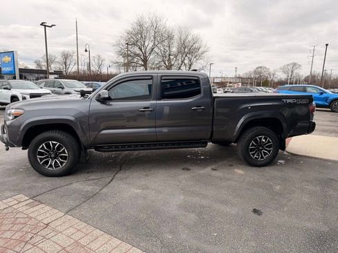 Used 2020 Toyota Tacoma TRD Sport image 5