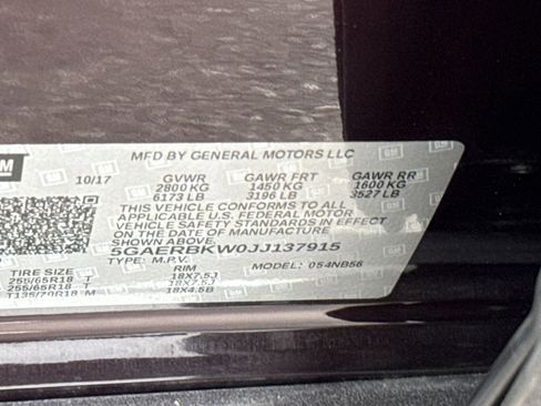 Used 2018 Buick Enclave Essence image 27