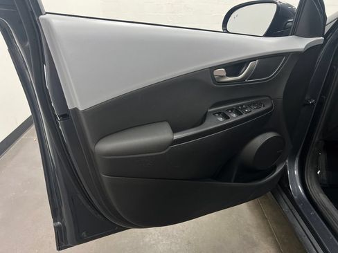 Used 2019 Hyundai Kona Ultimate FWD image 12