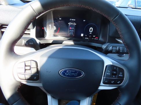 New 2026 Ford Explorer Active image 8