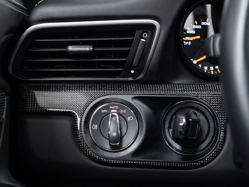 Certified 2018 Porsche 911 GT3 RWD image 27