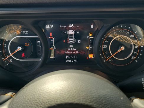 Used 2024 Jeep Wrangler Unlimited Sport AWD/4WD image 31