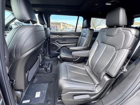 New 2026 Jeep Grand Cherokee L Limited w/ Limited Altitude Package image 15