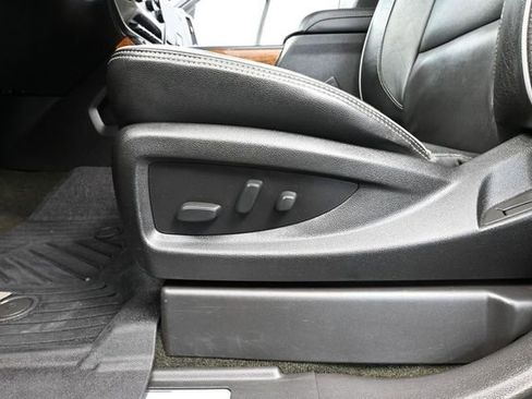 Used 2018 Chevrolet Silverado 1500 High Country AWD/4WD image 25