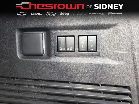 Used 2022 Chevrolet Tahoe RST w/ Luxury Package AWD/4WD image 28