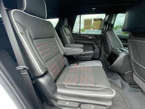 Used 2025 GMC Yukon AT4 Ultimate w/ LPO, Floor Liner Package AWD/4WD image 26