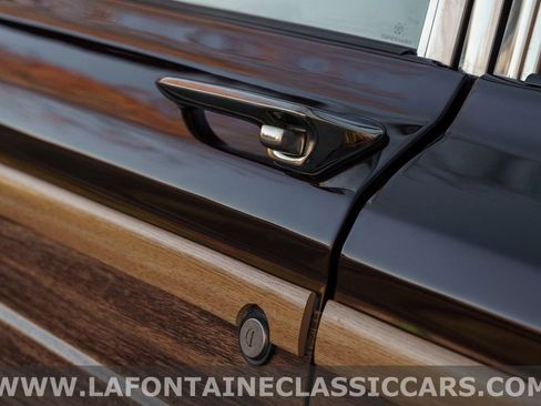 Used 1991 Jeep Grand Wagoneer image 34