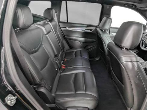Used 2024 Cadillac XT6 Luxury AWD/4WD image 22