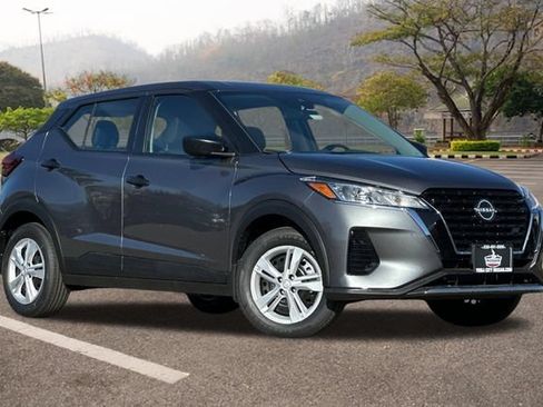 Certified 2025 Nissan Kicks Play S FWD image 2