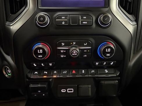Used 2020 Chevrolet Silverado 1500 LTZ w/ LTZ Premium Package AWD/4WD image 77