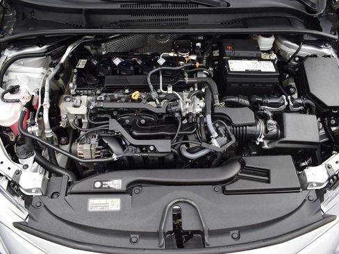 Used 2024 Toyota Corolla LE FWD image 9