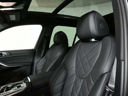 New 2026 BMW X5 xDrive40i w/ M Sport Package image 16