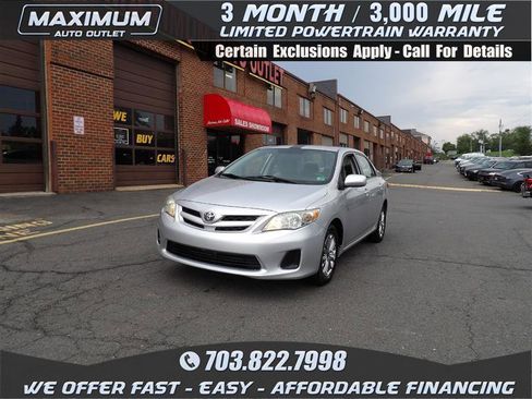 Used 2011 Toyota Corolla image 1