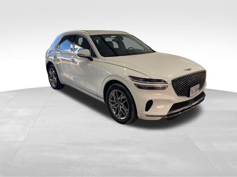 Used 2025 Genesis GV70 2.5T image 8