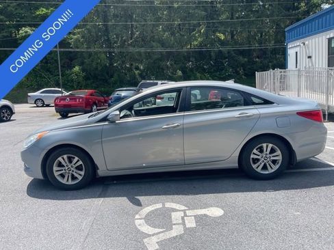 Used 2013 Hyundai Sonata GLS w/ Popular Equipment Pkg FWD image 2