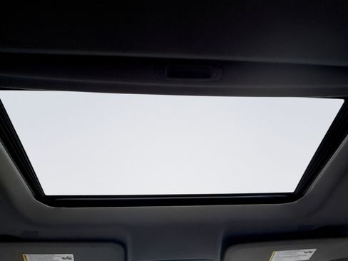 Used 2022 Chevrolet Silverado 1500 RST w/ Rally Edition image 18