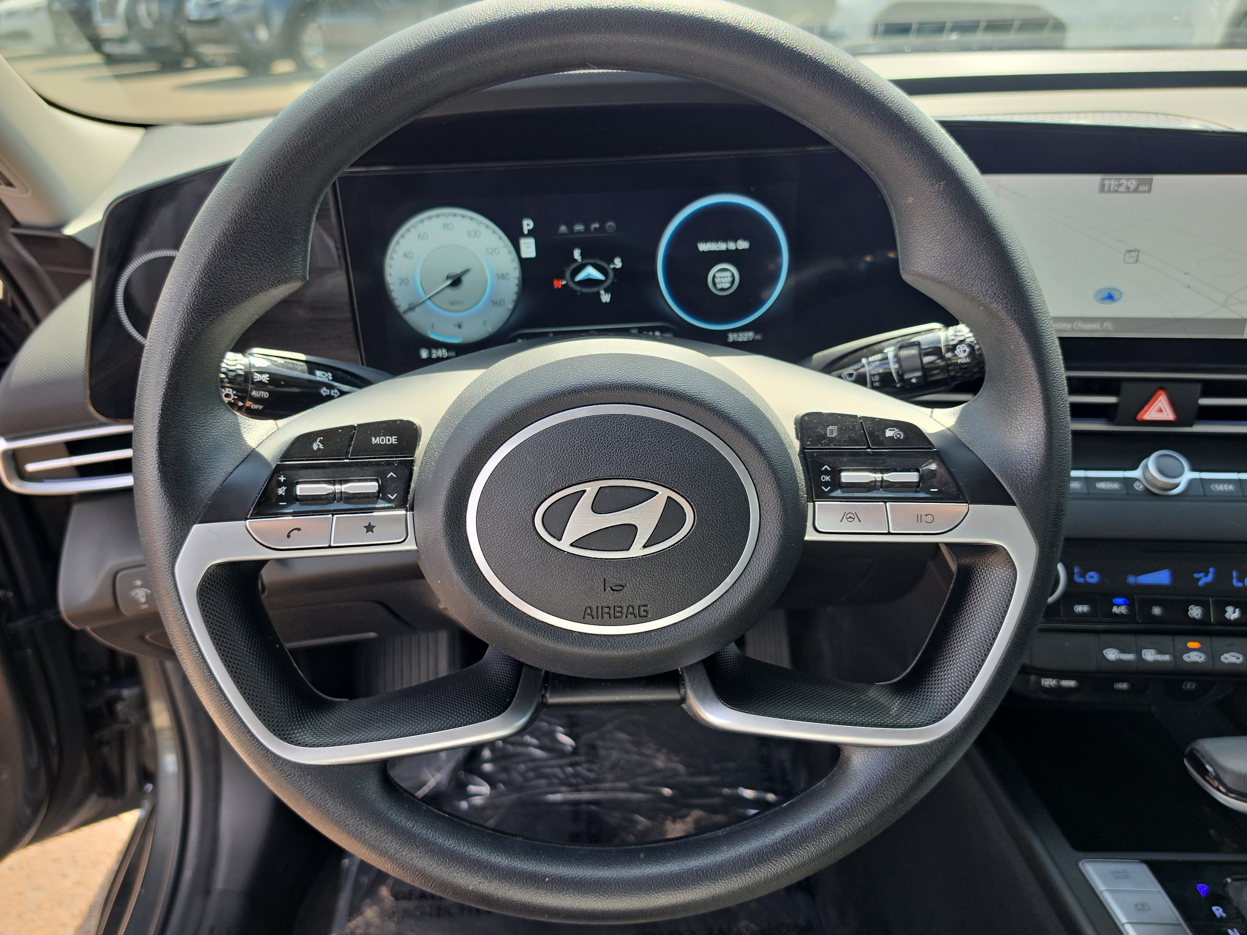 Used 2024 Hyundai Elantra SEL FWD image 27
