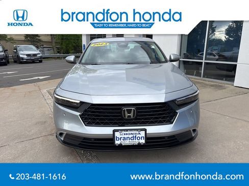 Used 2023 Honda Accord Touring image 2