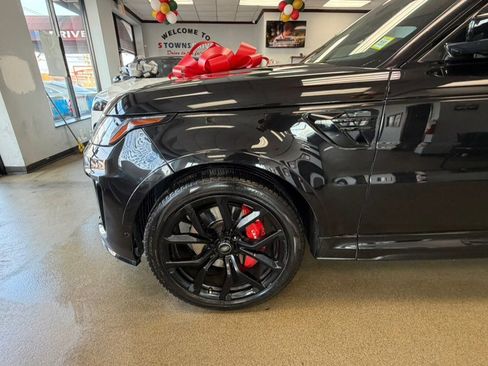 Used 2019 Land Rover Range Rover Sport SVR image 9