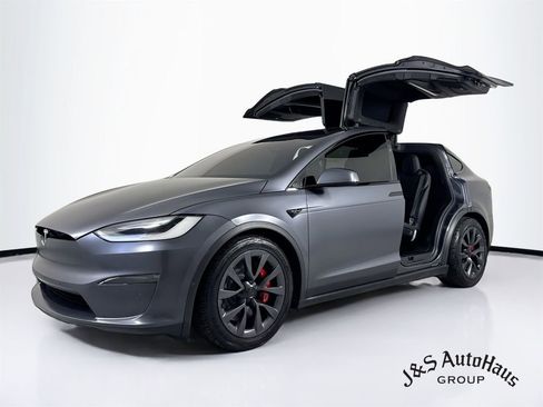 Used 2022 Tesla Model X Plaid AWD/4WD image 3