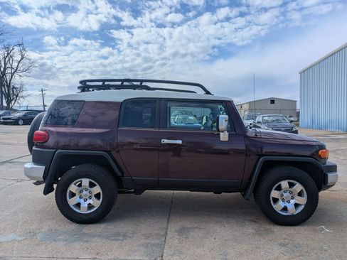 Used 2007 Toyota FJ Cruiser 4WD image 4