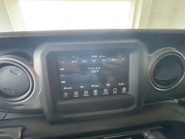 Used 2021 Jeep Gladiator Sport AWD/4WD image 25