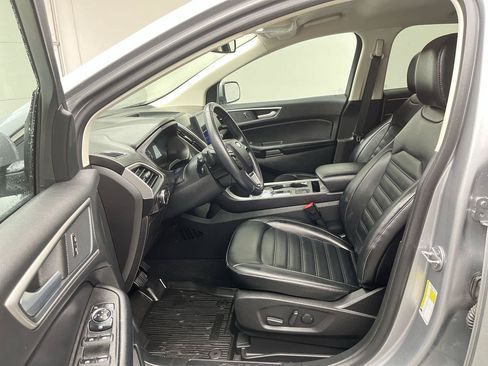 Used 2024 Ford Edge SEL w/ Convenience Package AWD/4WD image 3