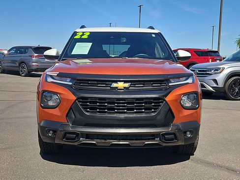 Used 2022 Chevrolet TrailBlazer ACTIV w/ Convenience Package FWD image 2