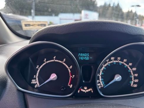 Used 2015 Ford Fiesta SE image 11