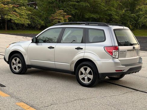 Used 2010 Subaru Forester 2.5X AWD/4WD image 3