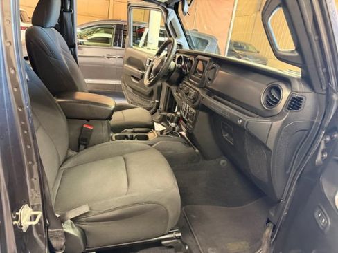 Used 2023 Jeep Wrangler Unlimited Sport AWD/4WD image 29