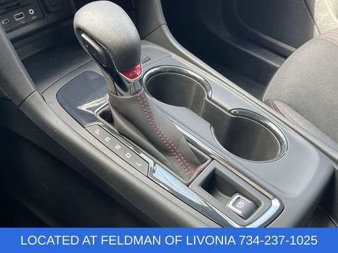 Used 2023 Chevrolet Equinox RS FWD image 15