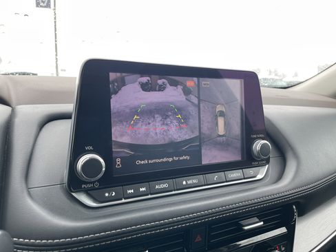 Used 2021 Nissan Rogue SV image 20