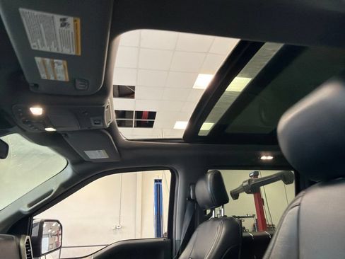 Used 2020 Ford F150 Lariat w/ Equipment Group 502A Luxury AWD/4WD image 5