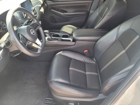 Used 2023 Nissan Altima 2.5 SR image 16