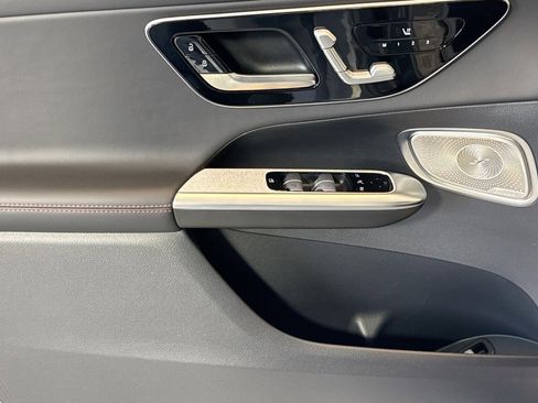 Used 2025 Mercedes-Benz GLC 43 AMG 4MATIC Coupe image 17