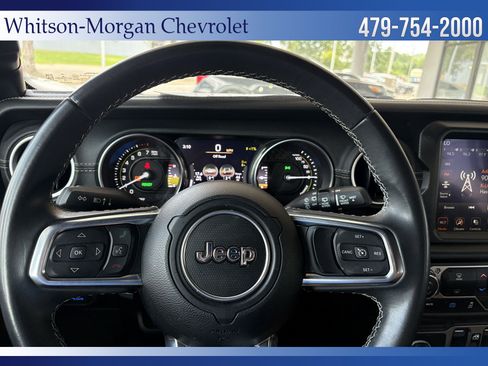Used 2022 Jeep Wrangler Unlimited Sahara AWD/4WD image 14