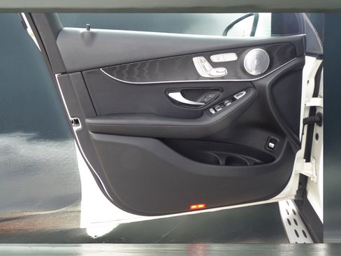 Used 2018 Mercedes-Benz GLC 300 4MATIC Coupe image 20