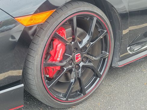 Used 2019 Honda Civic Type R image 6