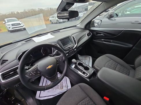 Used 2023 Chevrolet Equinox LT FWD image 11