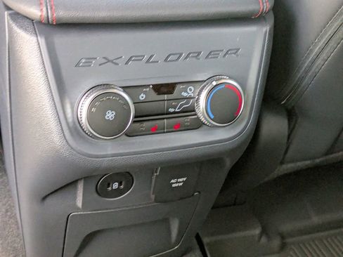 New 2026 Ford Explorer ST-Line image 17
