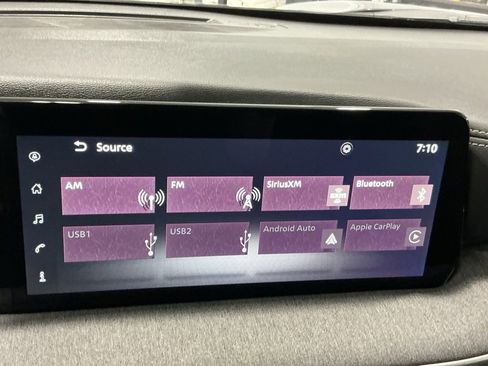 Used 2025 Nissan Kicks SV image 6