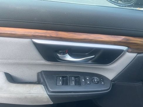 Used 2018 Honda CR-V EX image 18
