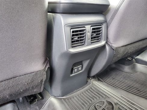 Used 2021 Toyota RAV4 XLE image 31