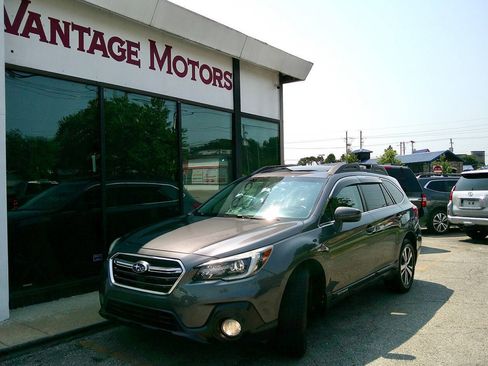 Used 2018 Subaru Outback 2.5i Limited AWD/4WD image 1