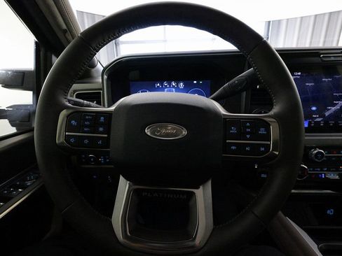 Used 2026 Ford F250 Platinum w/ Platinum Plus Package image 19