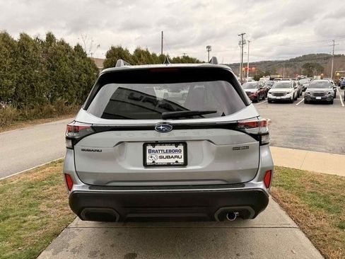 New 2025 Subaru Forester Limited image 5