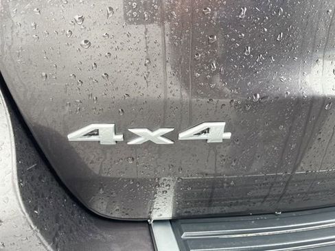 Used 2019 Jeep Grand Cherokee Summit image 12